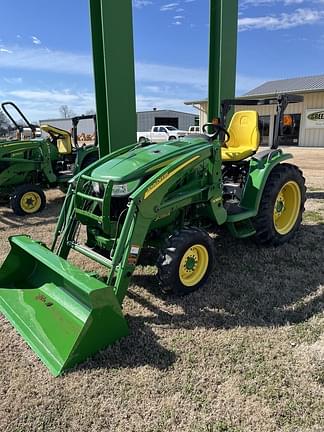 Image of John Deere 3039R equipment image 2