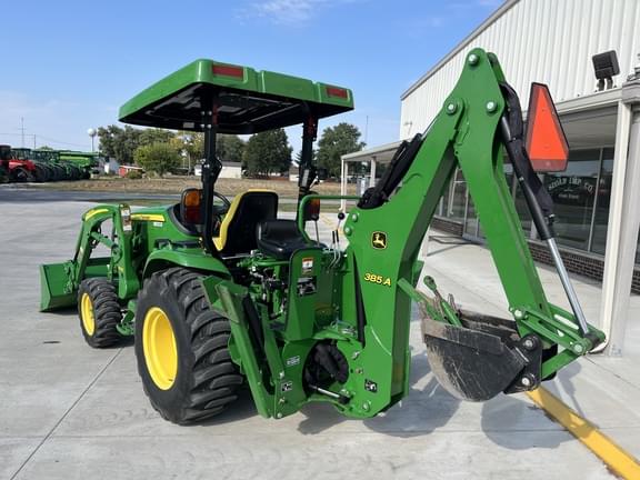 Image of John Deere 3039R equipment image 1