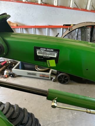 Image of John Deere 3039R equipment image 3