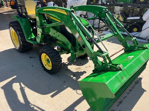 Image of John Deere 3039R Primary image