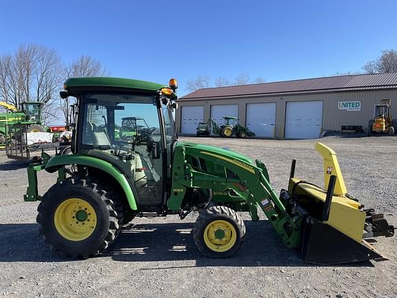 Image of John Deere 3039R equipment image 2