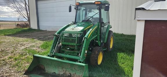 Image of John Deere 3039R equipment image 2