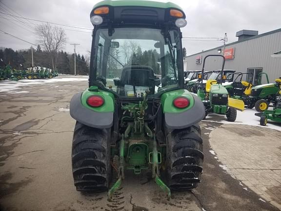 Image of John Deere 3046R equipment image 2