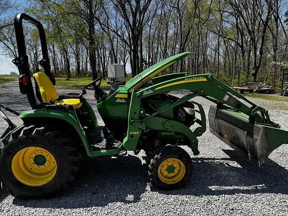 Image of John Deere 3046R equipment image 1