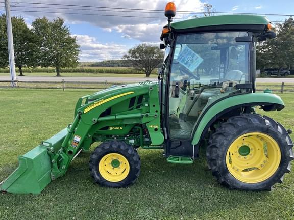 Image of John Deere 3046R equipment image 1