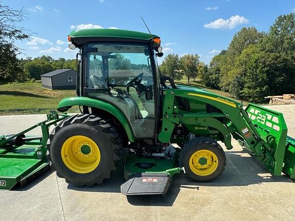 Image of John Deere 3046R equipment image 2