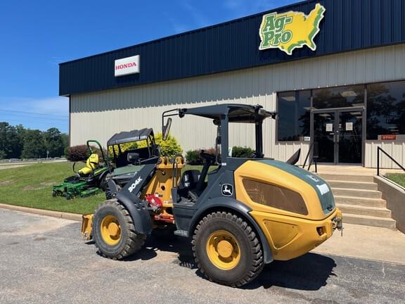 Image of John Deere 304K equipment image 1