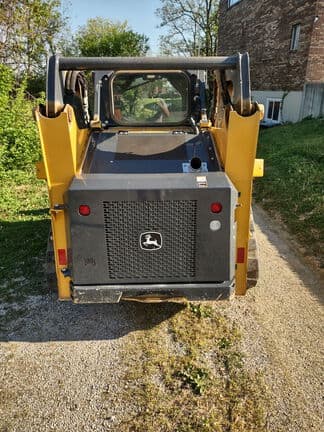 Image of John Deere 317G equipment image 3