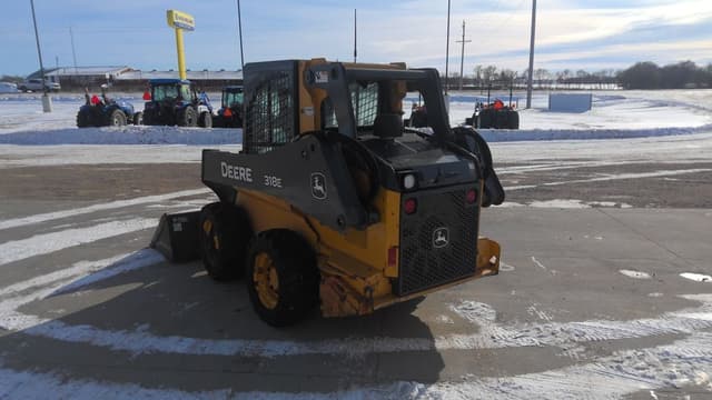 Image of John Deere 318E equipment image 2