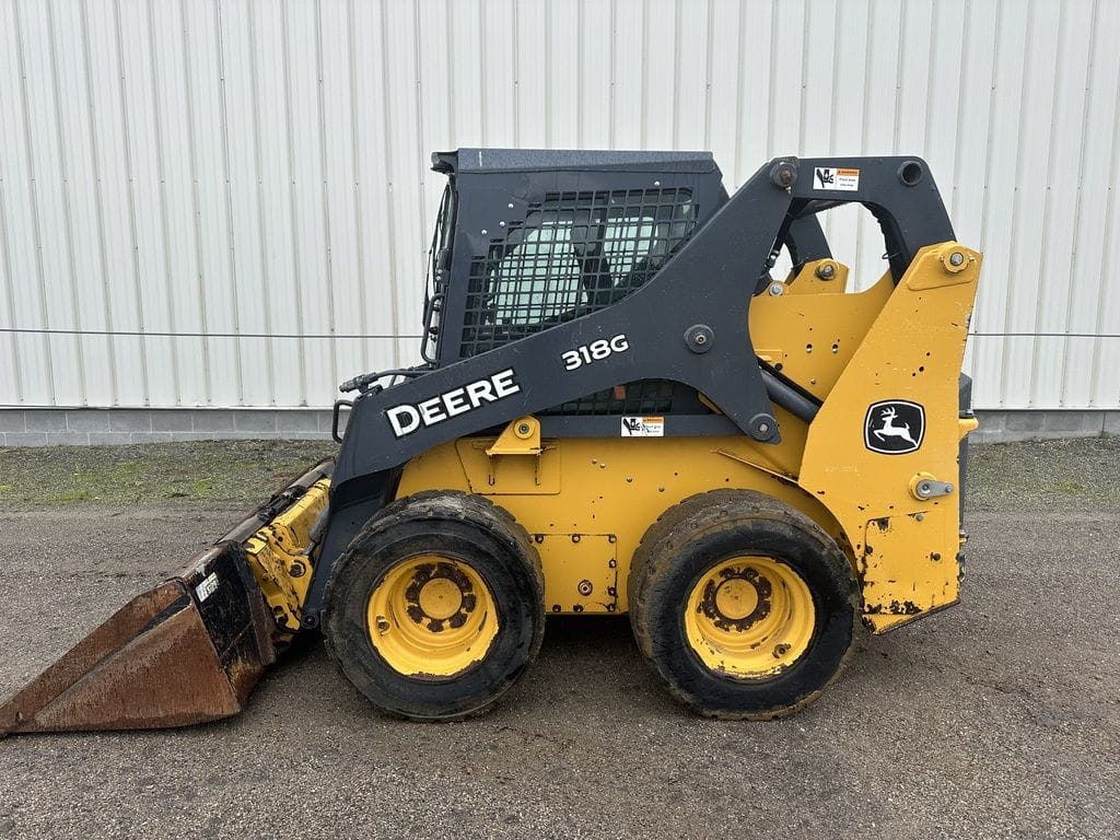 Main image John Deere 318G