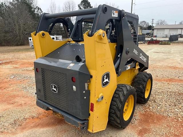 Image of John Deere 318G equipment image 4