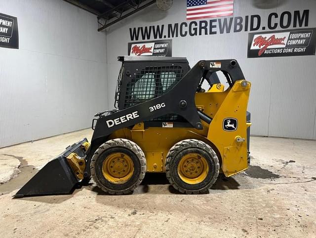 Image of John Deere 318G equipment image 2