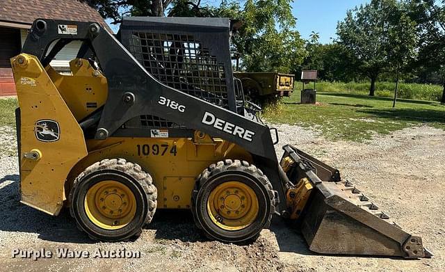 Image of John Deere 318G equipment image 3