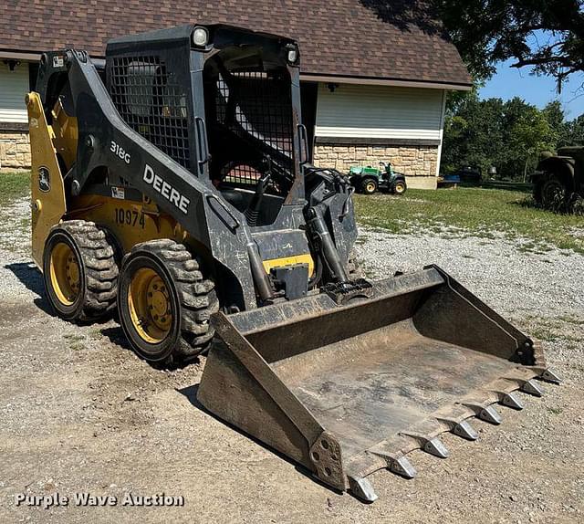 Image of John Deere 318G equipment image 2