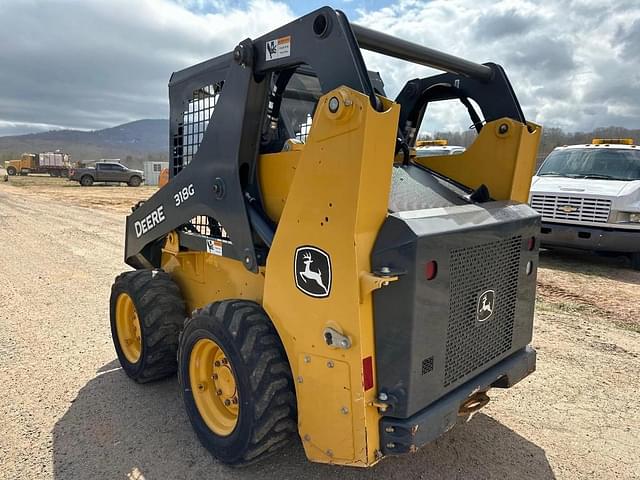 Image of John Deere 318G equipment image 2