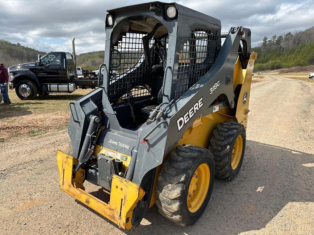 Image of John Deere 318G Primary image