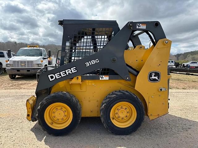 Image of John Deere 318G equipment image 1