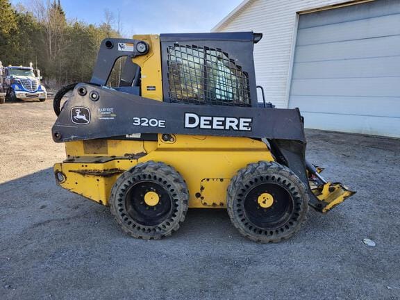 Main image John Deere 320E
