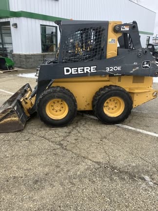 Image of John Deere 320E equipment image 1