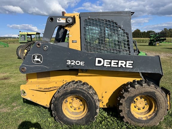 2016 John Deere 320E Equipment Image0