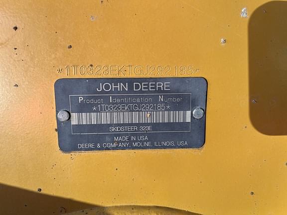 Image of John Deere 323E equipment image 4