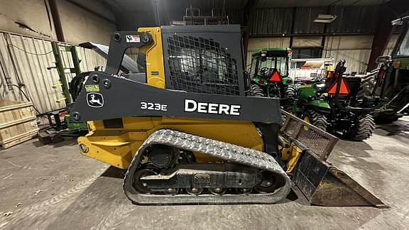 Image of John Deere 323E equipment image 1