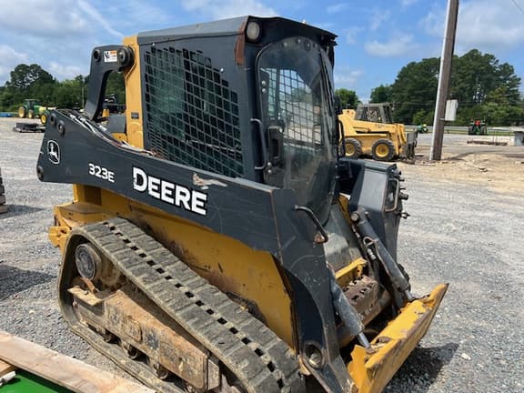 Image of John Deere 323E equipment image 1