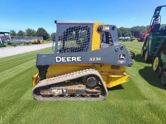 Image of John Deere 323E equipment image 2