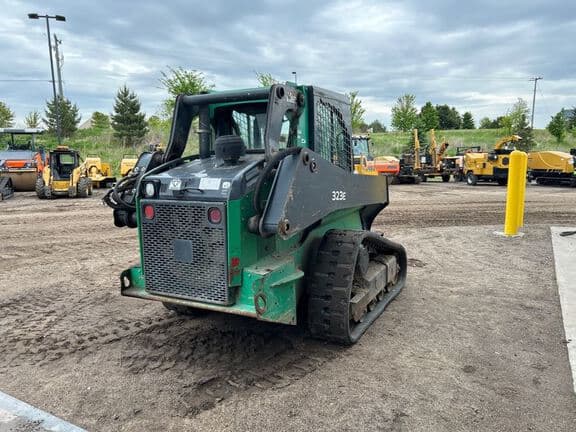 Image of John Deere 323E equipment image 2