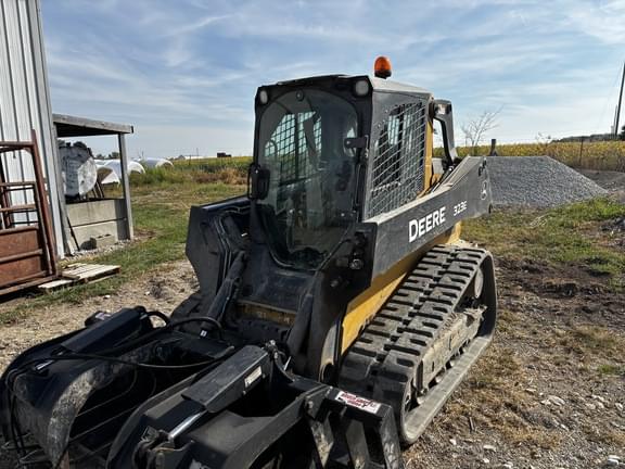 Image of John Deere 323E equipment image 2
