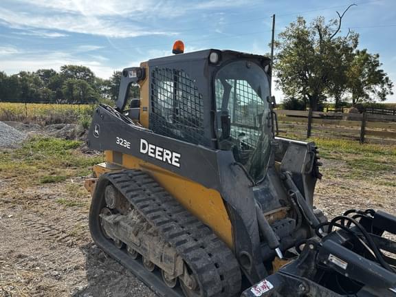Image of John Deere 323E equipment image 1