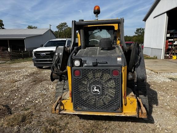 Image of John Deere 323E equipment image 4