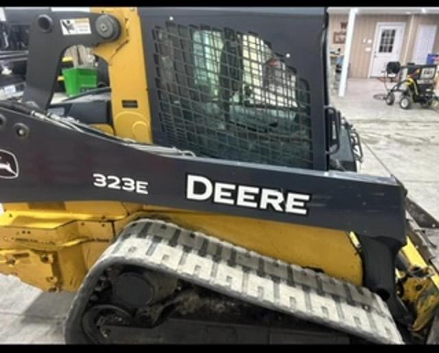 Image of John Deere 323E equipment image 1