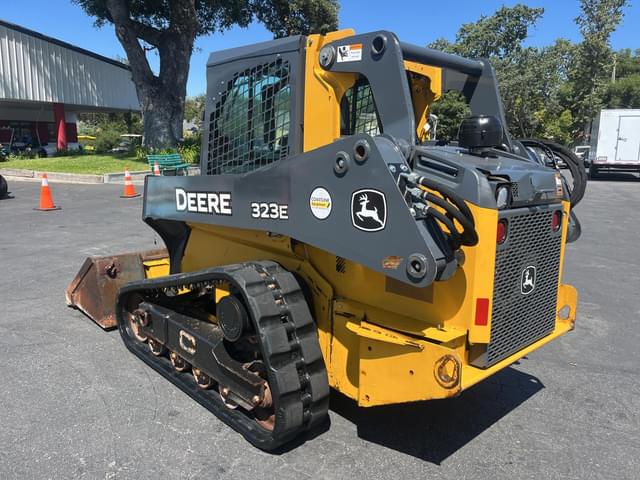 Image of John Deere 323E equipment image 3
