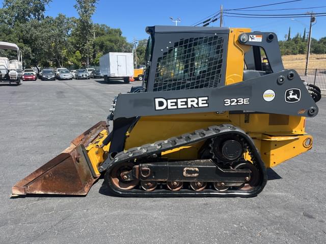 Image of John Deere 323E equipment image 2