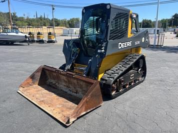 Main image John Deere 323E