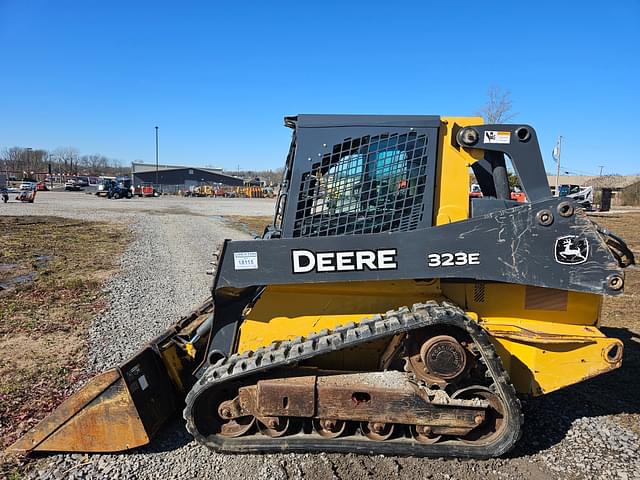 Image of John Deere 323E equipment image 2