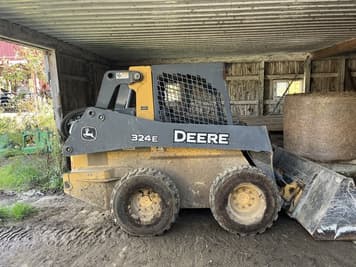 Main image John Deere 324E