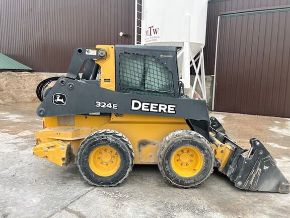 Image of John Deere 324E equipment image 1