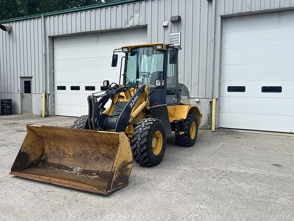 Image of John Deere 324K equipment image 3