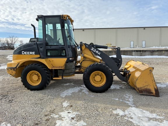Image of John Deere 324K equipment image 4