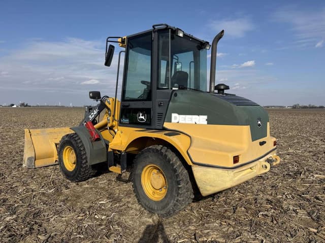 Image of John Deere 324K equipment image 2