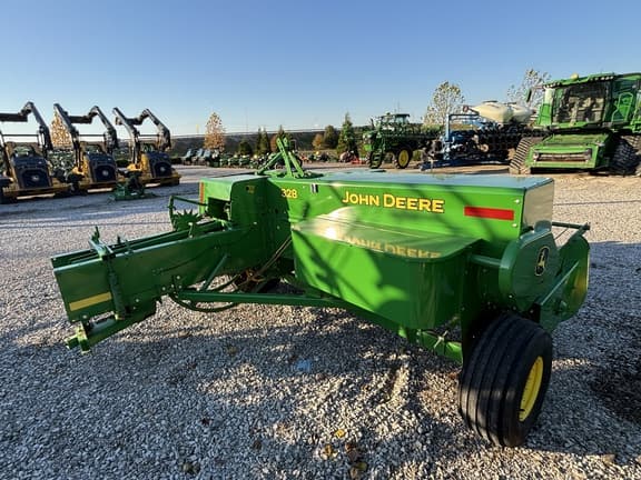 Image of John Deere 328 equipment image 4