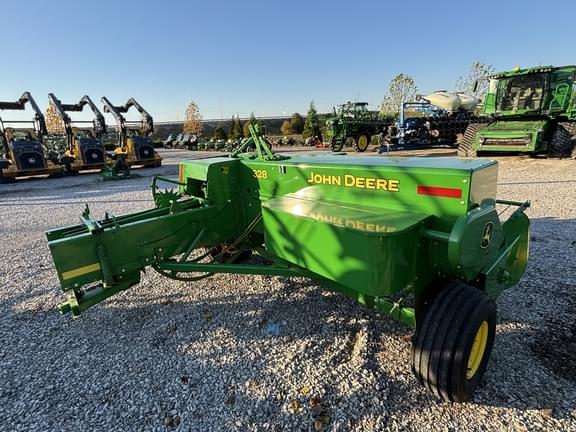 Image of John Deere 328 equipment image 4