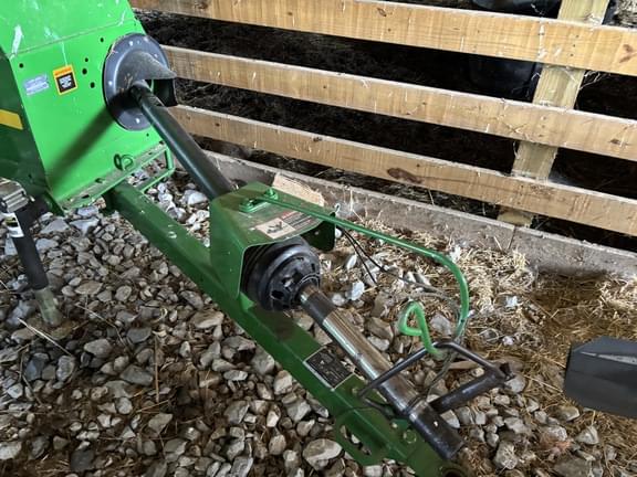 Image of John Deere 328 equipment image 4
