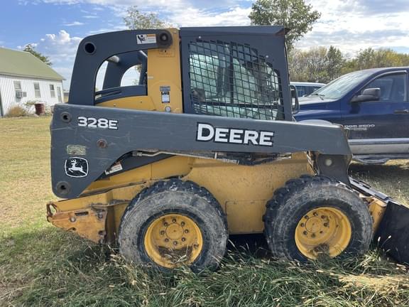 Image of John Deere 328E equipment image 1