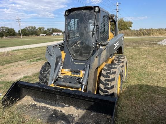 Image of John Deere 328E equipment image 4
