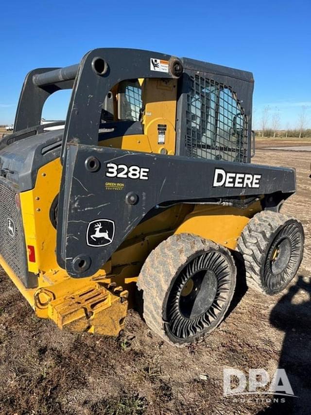 Image of John Deere 328E equipment image 3