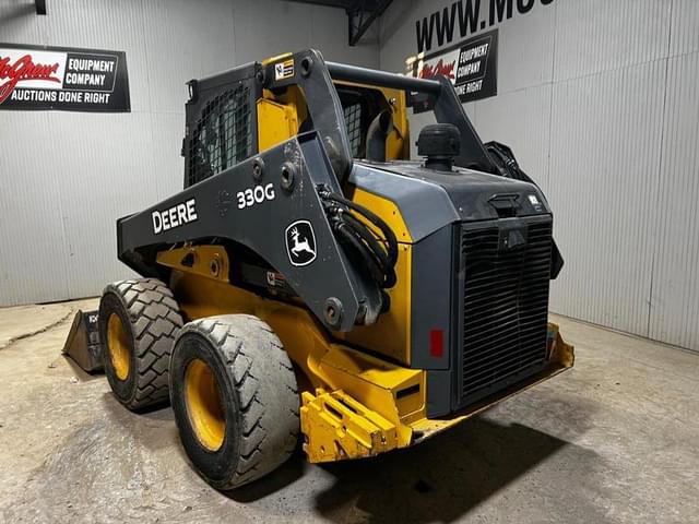 Image of John Deere 330G equipment image 2
