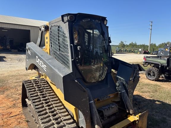 2016 John Deere 331G Equipment Image0